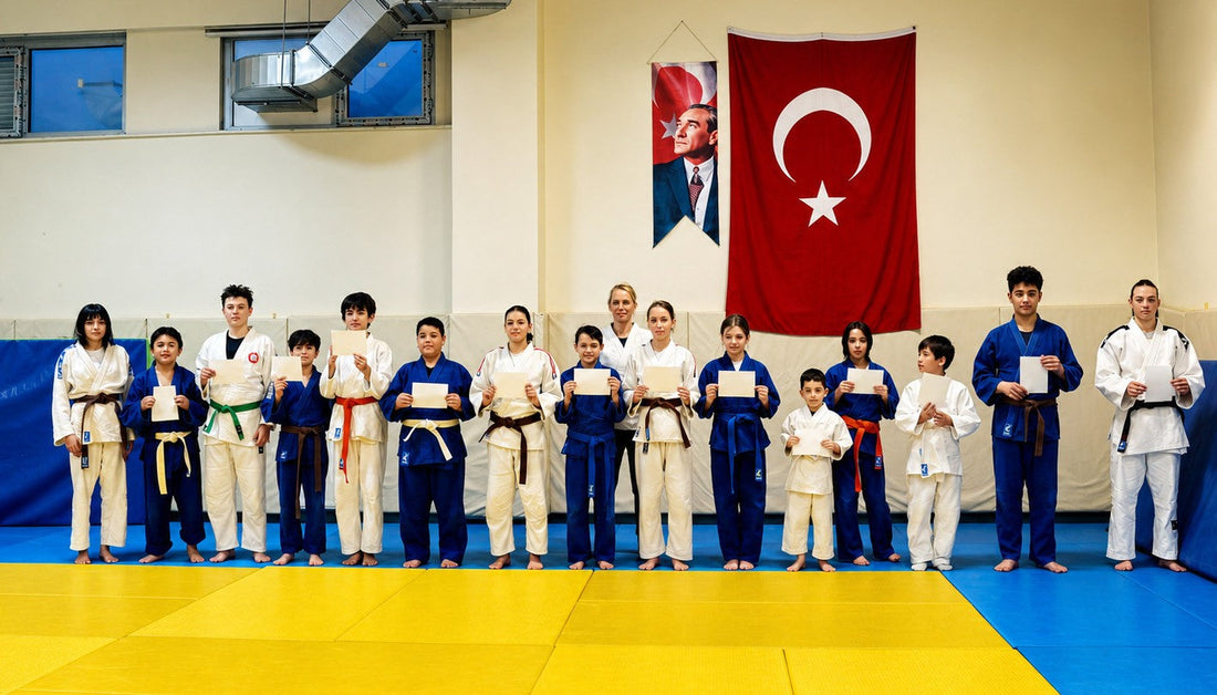In Eskişehir, young judoka turn #WhiteCard into a message for children - Image: IJF / International Judo Federation